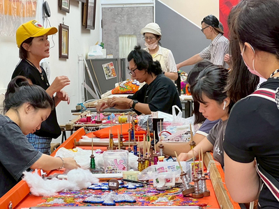 【媒體報導】南應大USR師生走訪赤嵌商圈 深入刺繡與工藝現場描繪文化再生藍圖圖片