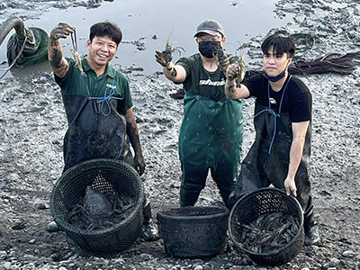【媒體報導】魚塭殘留魚骨邊角廢料 大學生巧思變身精緻「軟罐頭」圖片